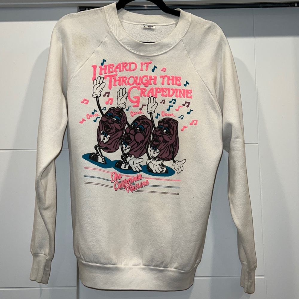 Vintage California Raisins Heard it Through the Grapevine crewneck sweatshirt